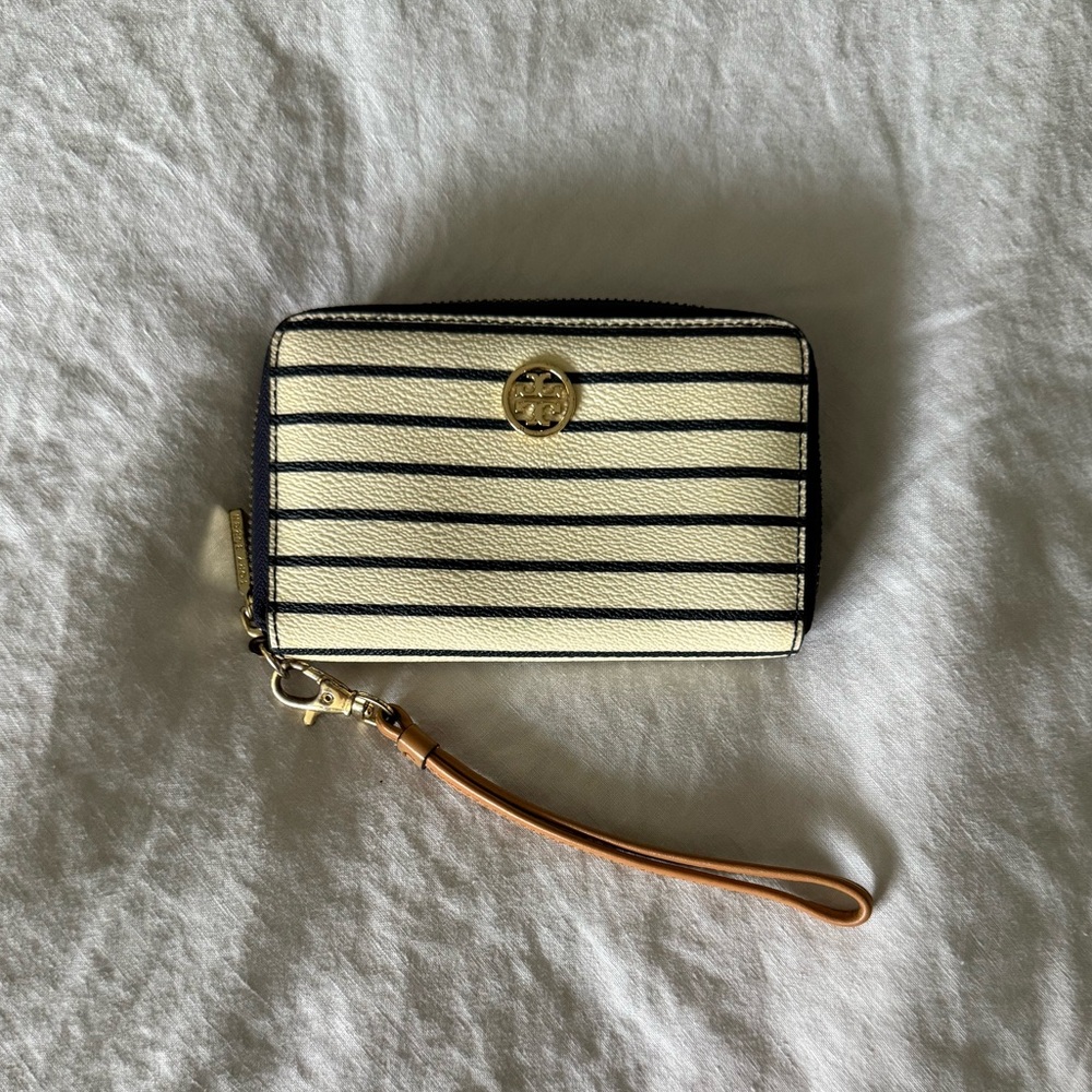 Tory Burch Robinson Printed Smartphone Wristlet